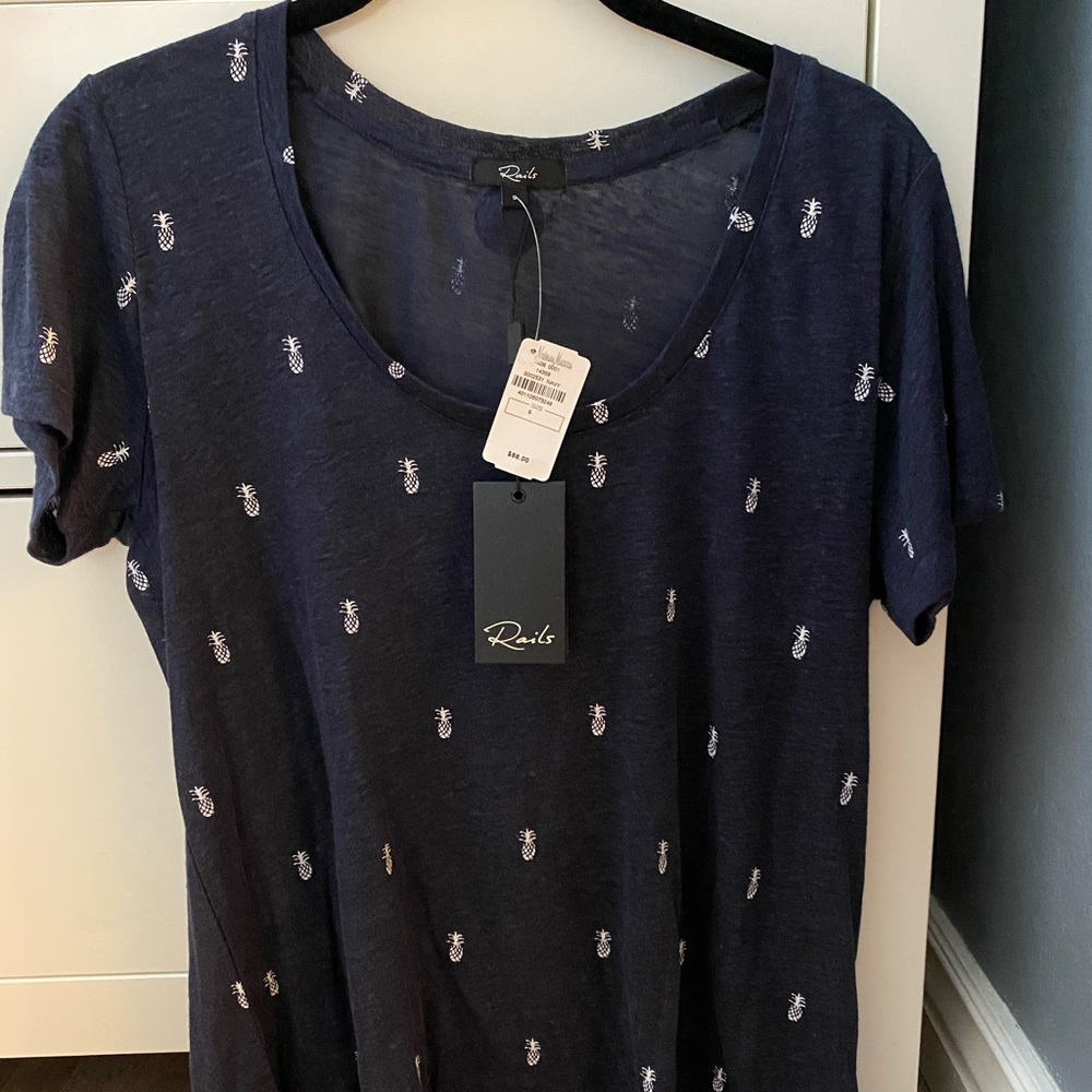 Rails- New with tags linen t-shirt